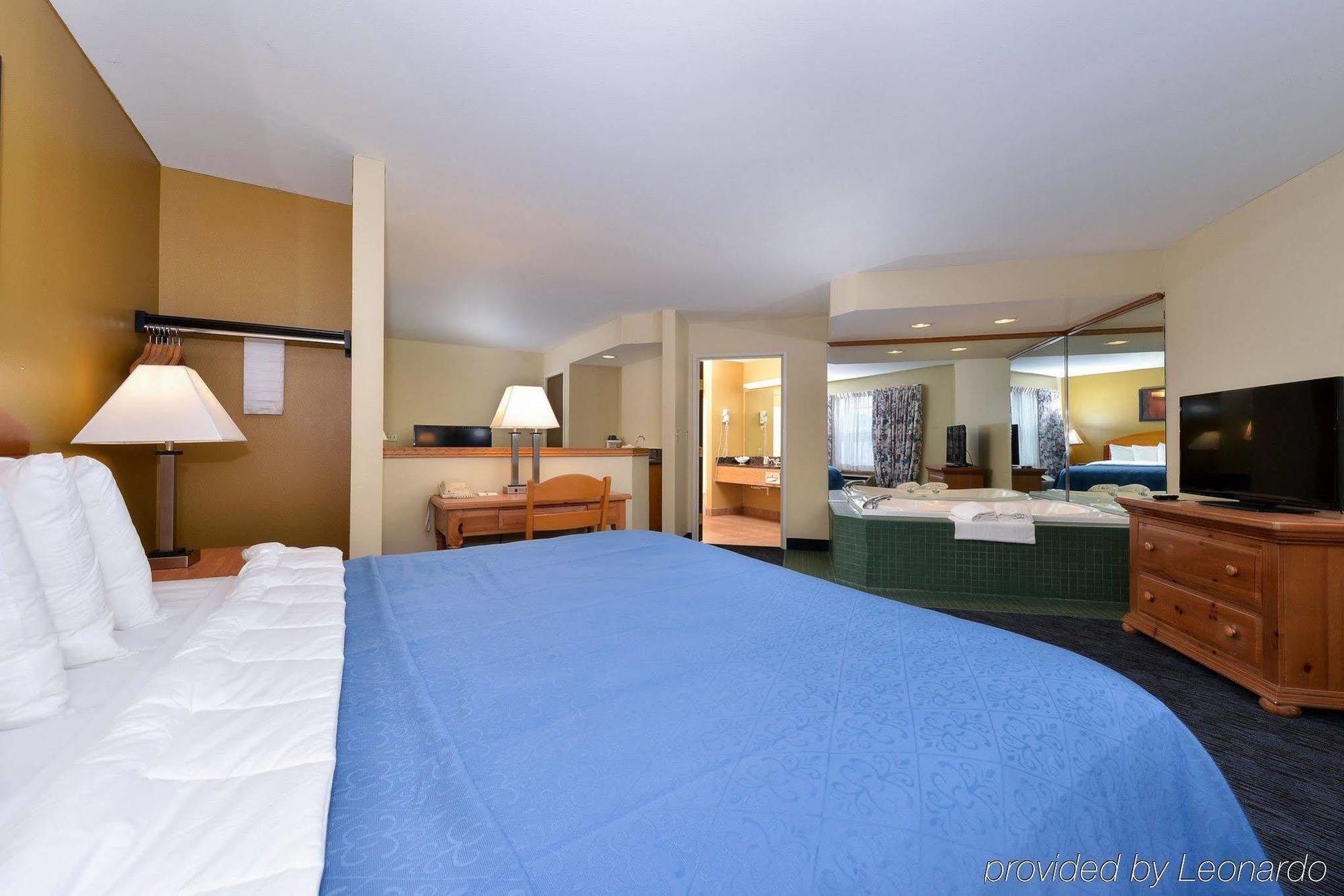 Quality Inn & Suites Shawano Exterior foto